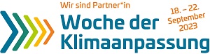 Logo der Woche der Klimaanpassung 2023 mit dem Text: Wir sind Partner*in Woche der Klimaanpassung 18. - 22. September 2023