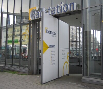 Eingang zur Radstation in Münster