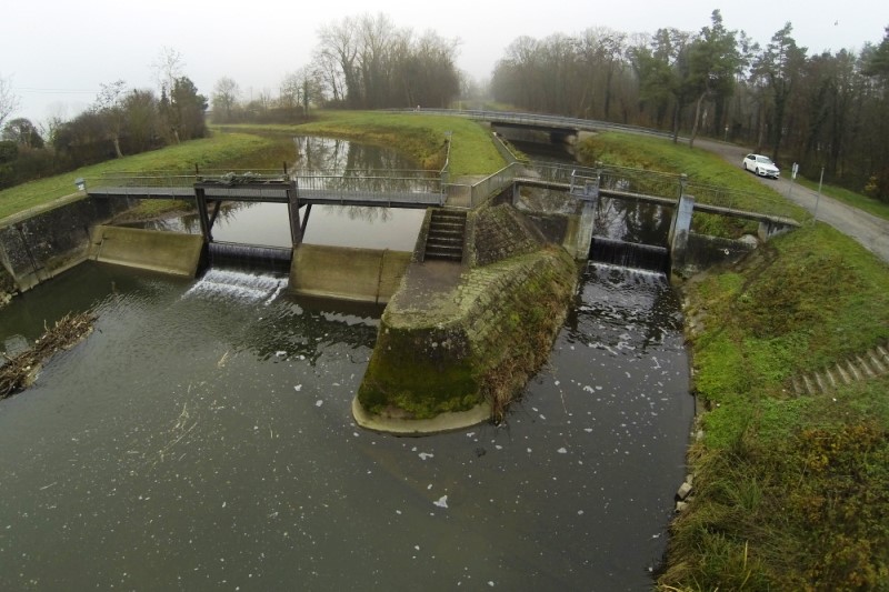 Gesteuerte Wehranlage