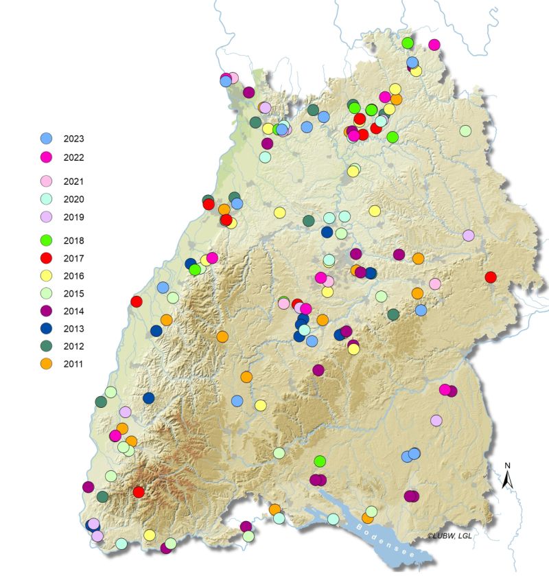  Darstellung einer Karte von Baden-Württenberg, die die Projektförderungen von 2011 bis 2023 als farbige Kreis enthält 