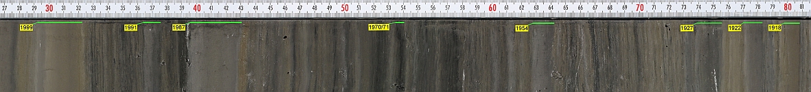 Sedimentkern mit unterschiedlichen Schichten